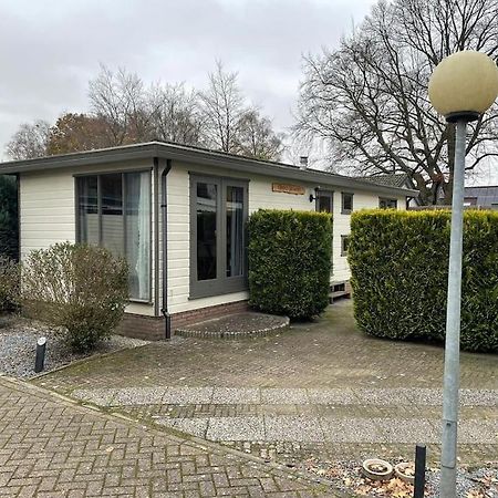 Gezellig Chalet Op De Prachtige Veluwe بوتِنْ المظهر الخارجي الصورة